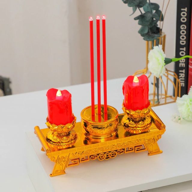 ชุดธูปเทียน LED สีแดง ธูป 3 ดอก+เทียน 2 ดอก